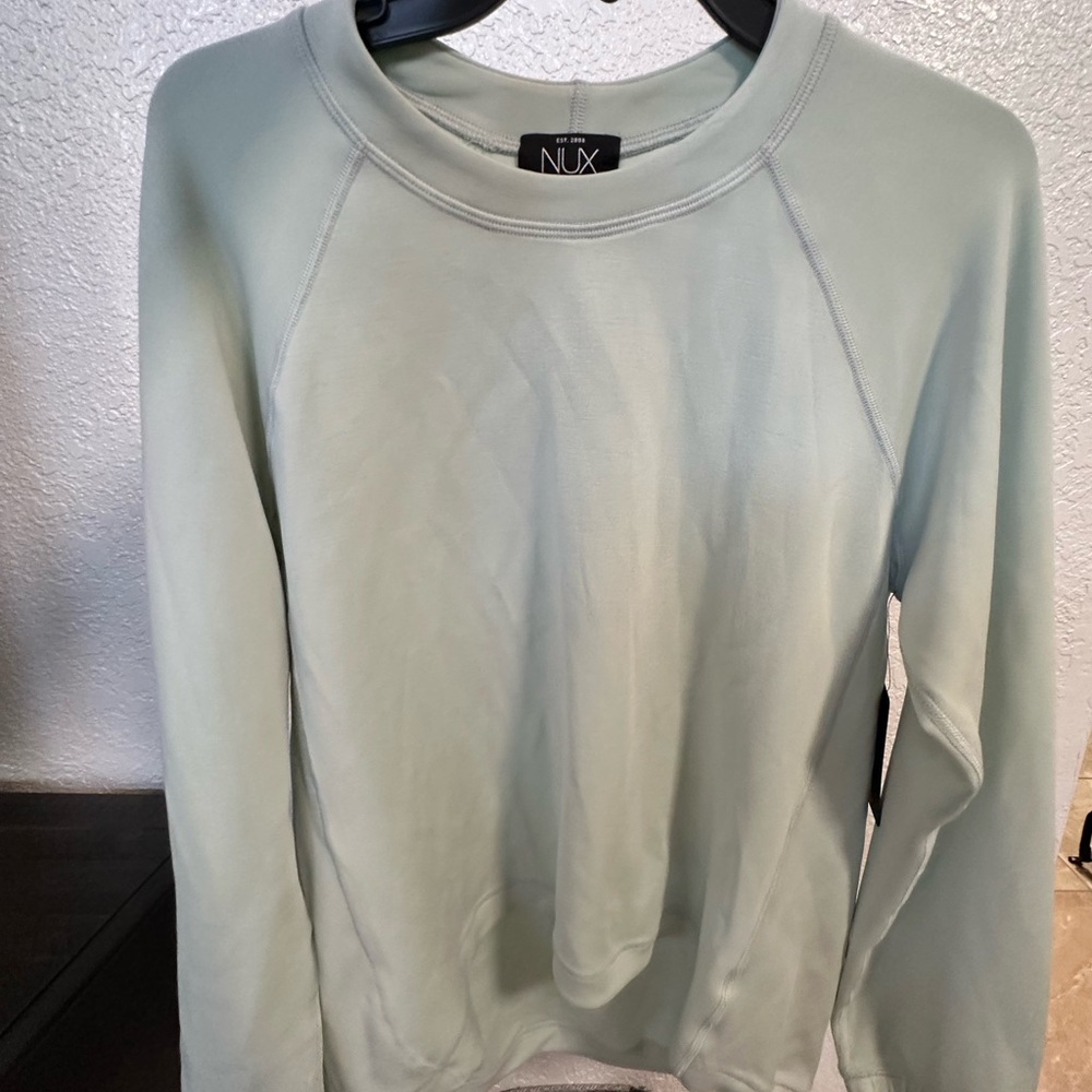 New top- NUX -Size XL- teal/green